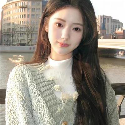 沉默不语的顾小姐 高清封面